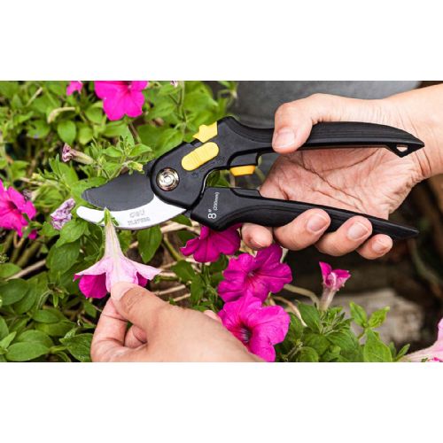 55C garden shears 200mm 1
