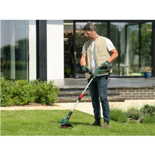 Cordless string mower Bosch UniversalGrassCut 18V-26-500, 18 V, Li-Ion battery 2.0 Ah, cutting width 26 cm, green-black