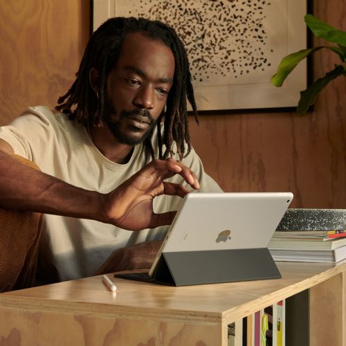 Tablični računalnik Apple iPad, 10,2", Wi-Fi, 64 GB, 9. generacija, srebrne barve