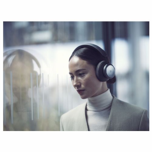 Brezžične igralne slušalke Bang & Olufsen Beoplay Portal, črne