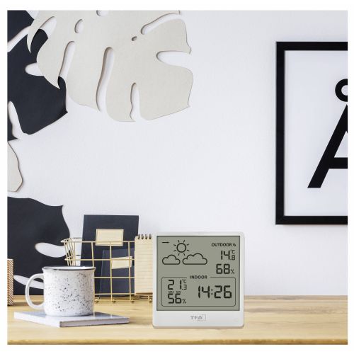 Wireless weather station TFA Dostmann CLEO 35.1176.02, weather forecast, indoor and outdoor temperature, white