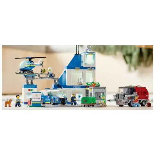 Kocke Lego® City: Policijska postaja (60316)