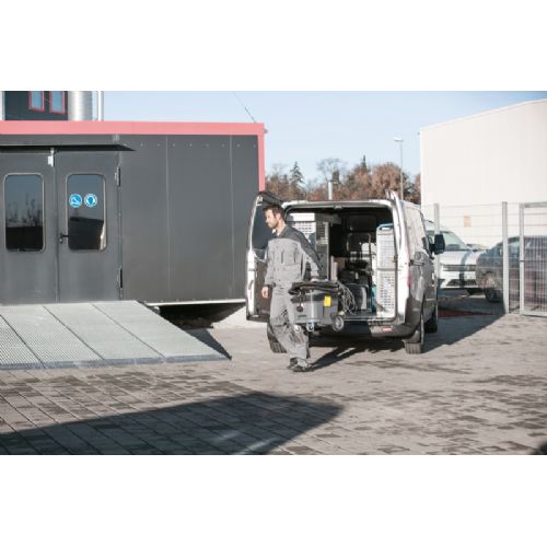 Mokro-suhi sesalnik Karcher Professional NT 30/1 Tact Te Basic M, 30 L posoda, 1380 W moč, razred prahu M