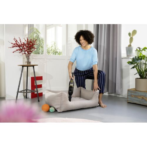 Baterijski ročni sesalnik Karcher PROFI CVH