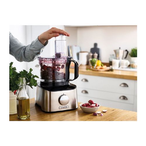 Kompaktni kuhinjski stroj Kenwood Multipro iz satenastega nerjavečega jekla