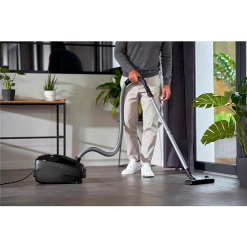 Klasični sesalnik Rowenta Green Force Max Silence RO6136, tih, 750 W, 12 m doseg, 4,5 l posoda, HEPA filter