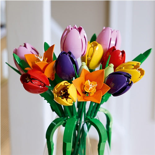 Lego Botanical Collection Tulip Bouquet, 576 bricks, from the 18th century (11501)