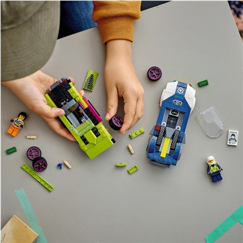 Kocke Lego® City: Policijski avtomobil in avto z močnim motorjem (60415)