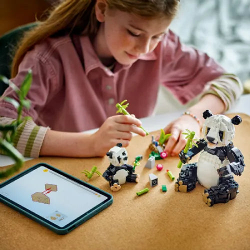 Kocke Lego Creator: Divje živali: družina pand (31165)