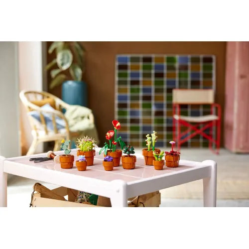 Kocke Lego® Icons™ Botanical Collection: Drobne rastline (10329)
