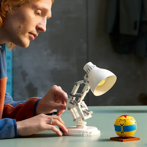 Kocke Lego Ideas Disney Pixar Luxo Jr. (21357)