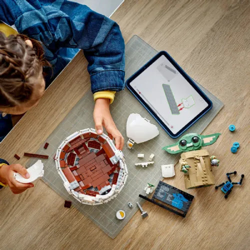 Kocke Lego Star Wars: Grogu™ z lebdilnim vozičkom (75403)