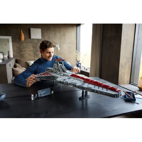 Kocke Lego® Star Wars™ Republiška napadalna križarka razreda Venator (75367)