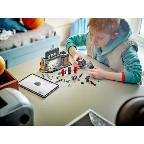 Kocke Lego Star Wars™: Spopad Paza Vizsla™ in Moffa Gideona™ (75386)