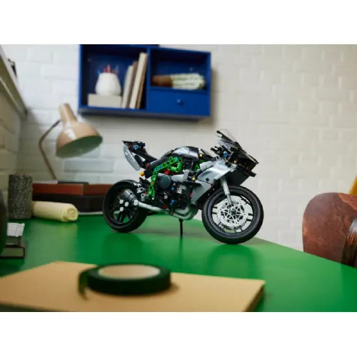 Kocke Lego® Technic: Motor Kawasaki Ninja H2R (42170)