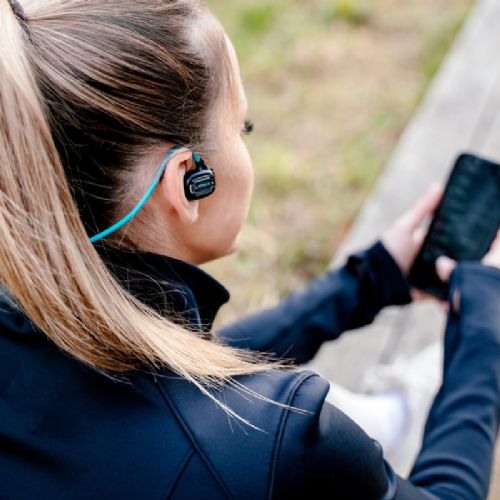 Slušalke LAMAX AirTrack1, Bluetooth 5.4, 9,5 h baterija, IPX5 vodoodporne, ergonomska zasnova, črne