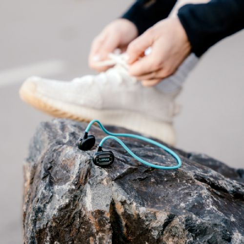 Slušalke LAMAX AirTrack1, Bluetooth 5.4, 9,5 h baterija, IPX5 vodoodporne, ergonomska zasnova, črne