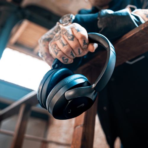 Brezžične ANC slušalke LAMAX HighComfort2 ANC, Bluetooth 5.4, 40 mm pretvorniki, do 57 ur, črne barve