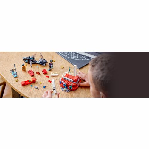 Kocke Lego® Marvel: Prestolna sobana kralja Namorja (76213)