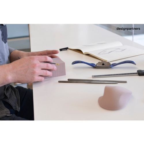 Miška Logitech MX Master RF, črna, Bluetooth, 1000 dpi, originalna oprema