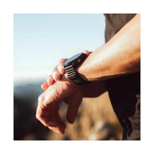 Pametna ura Polar Grit X2 Pro AMOLED zaslon, safirno steklo, GPS, vojaški standard, dolga avtonomija