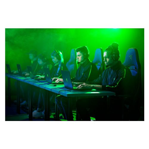Brezžične slušalke Razer BlackShark V2 Pro v črni barvi