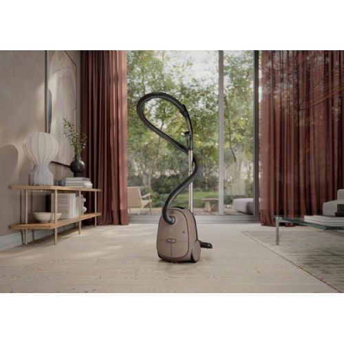Vacuum cleaner with bag Electrolux EB61C3WBL, 750 W