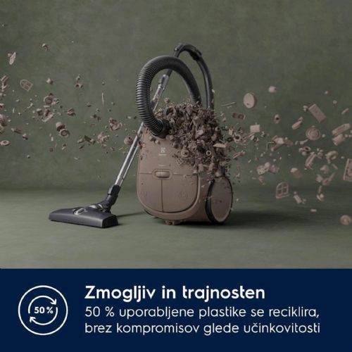 Vacuum cleaner with bag Electrolux EB61C3WBL, 750 W
