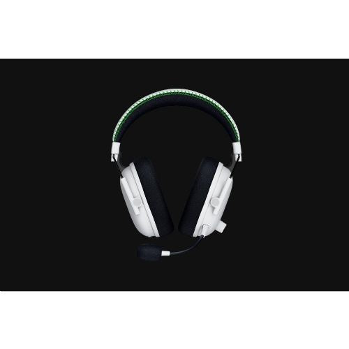 Slušalke Razer BlackShark V3 Pro bele/črne, ANC, brezžične, USB/Bluetooth/3,5 mm, do 70 ur baterije