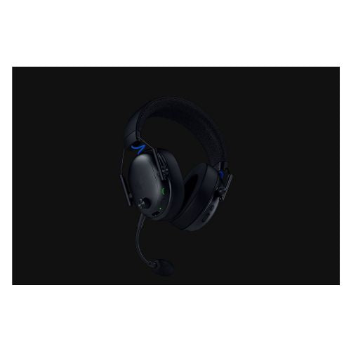 Slušalke Razer BlackShark V3 za PlayStation (črne, Triforce Titanium 50 mm, 2,4 GHz adapter, Bluetooth, snemljiv mikrofon)