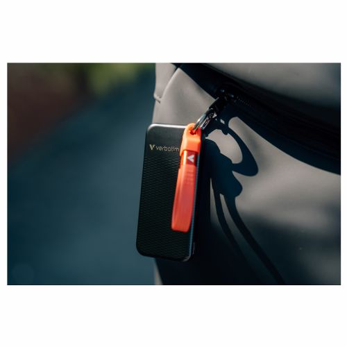STICK S 2TB Verbatim Pocket SSD USB 3.2 črne/rdeče barve za maloprodajo