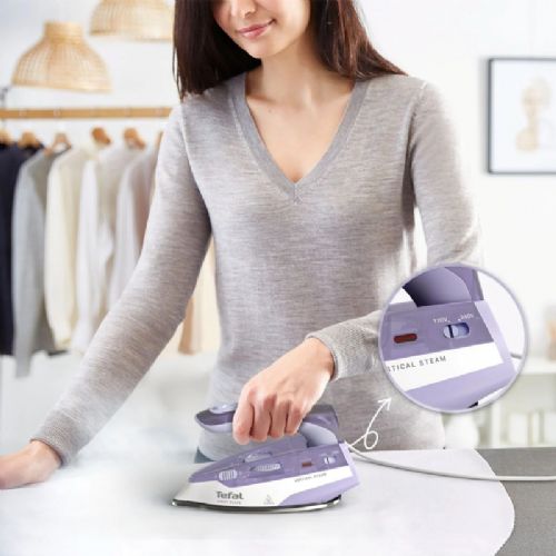 Tefal First Class DB1612E0 travel iron, 1000 W, foldable handle, dual voltage