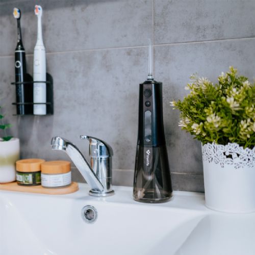 Električna zobna prha TrueLife Compact L100 črna