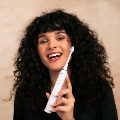 Sonična zobna ščetka TrueLife SonicBrush Clean70 UV, 90.000 gibov/min, 5 načinov, SmartPressure senzor, UV sterilizacija, do 70 dni delovanja, USB-C