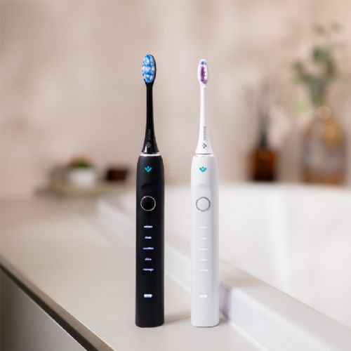 Sonični zobni ščetki TrueLife SonicBrush Clean70 UV Duo, 2 kosa, 90.000 gibov/min, 5 načinov, SmartPressure senzor, UV sterilizacija, 70 dni delovanja, USB-C