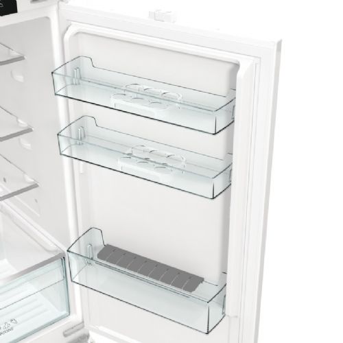 Vgradni kombinirani hladilnik Gorenje NRKI517E41, 262 L, NoFrost, IonAir, MultiFlow 360°, razred E