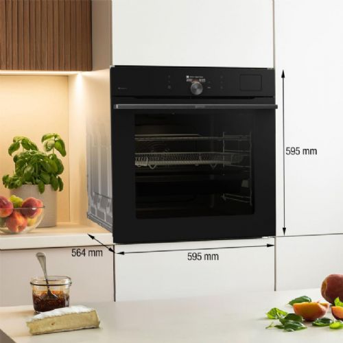 Vgradna pečica Gorenje BPSA6138B, 77 l, SteamAssist Pro para, PyroClean piroliza, VisionPlus TFT zaslon, Wi-Fi, črne barve