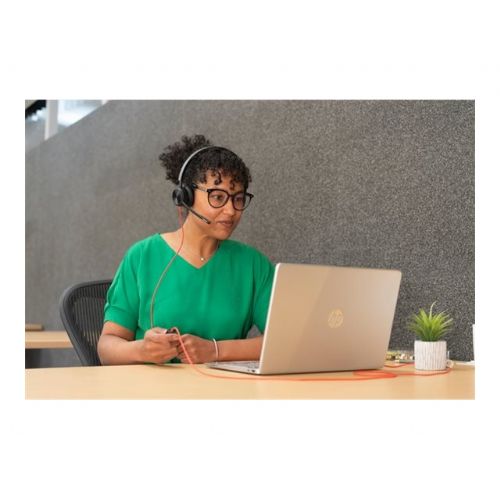 HP Poly Blackwire 8225 Stereo Microsoft Teams Certified USB-C Headset +USB-C/A Adapter