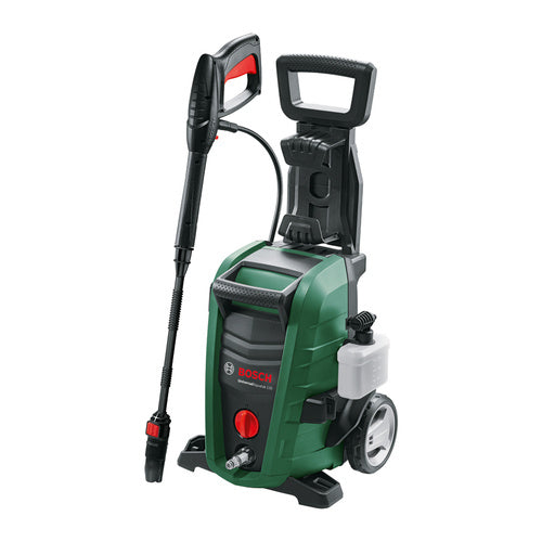 Bosch Universal Aquatak 135 high-pressure cleaner, 135 bar, 1900 W, home and car kit, metal pump
